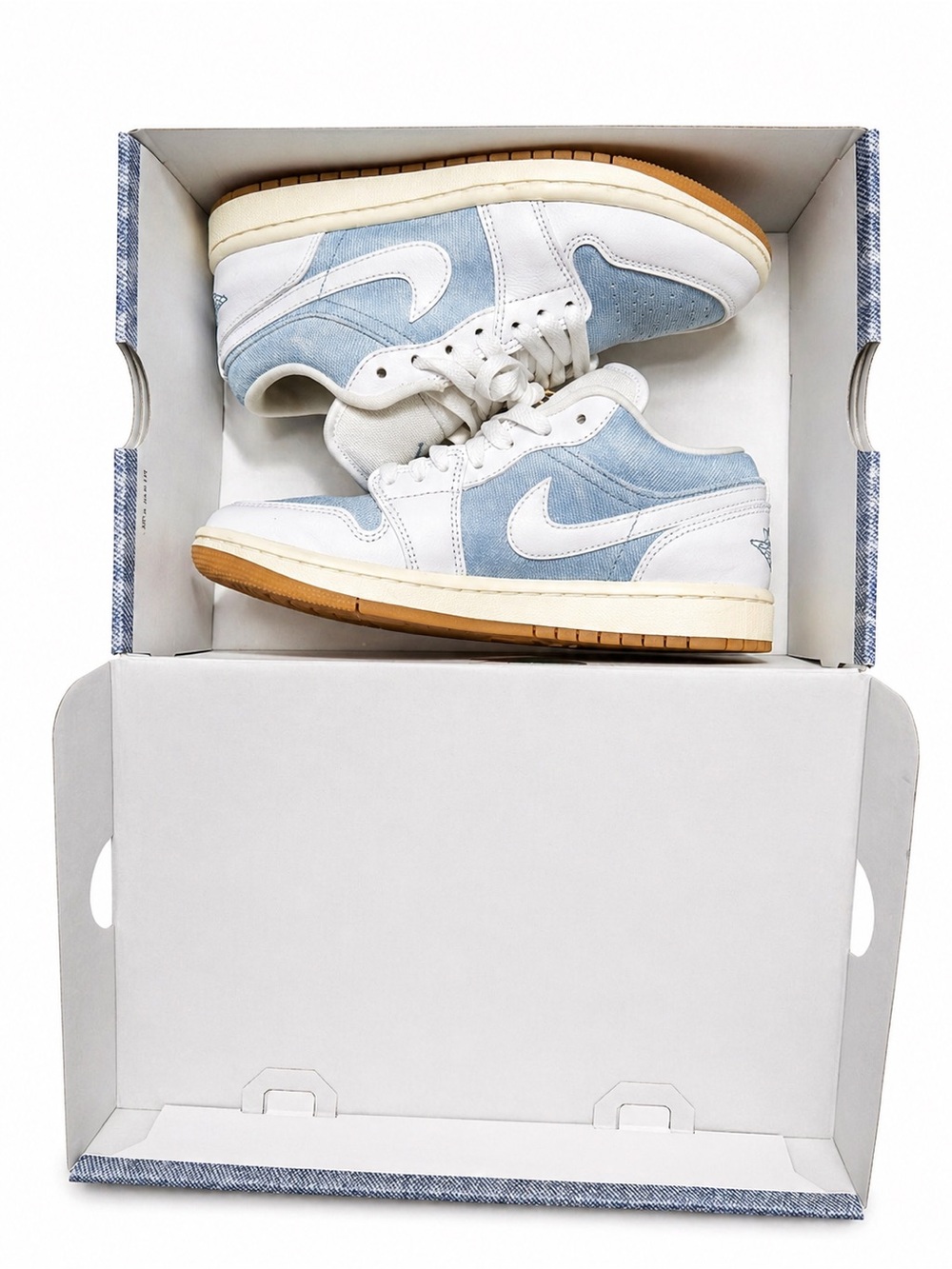 LIKE NEW Nike Air Jordan 1 Low SE Denim Worn Blue HQ2004-400 Womens size 7